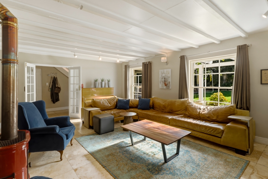 6 Bedroom Property for Sale in La Concorde Western Cape